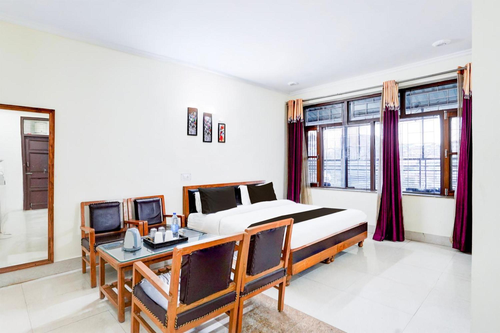 Super Townhouse Mall Road Near Library Chowk Mussoorie Bagian luar foto