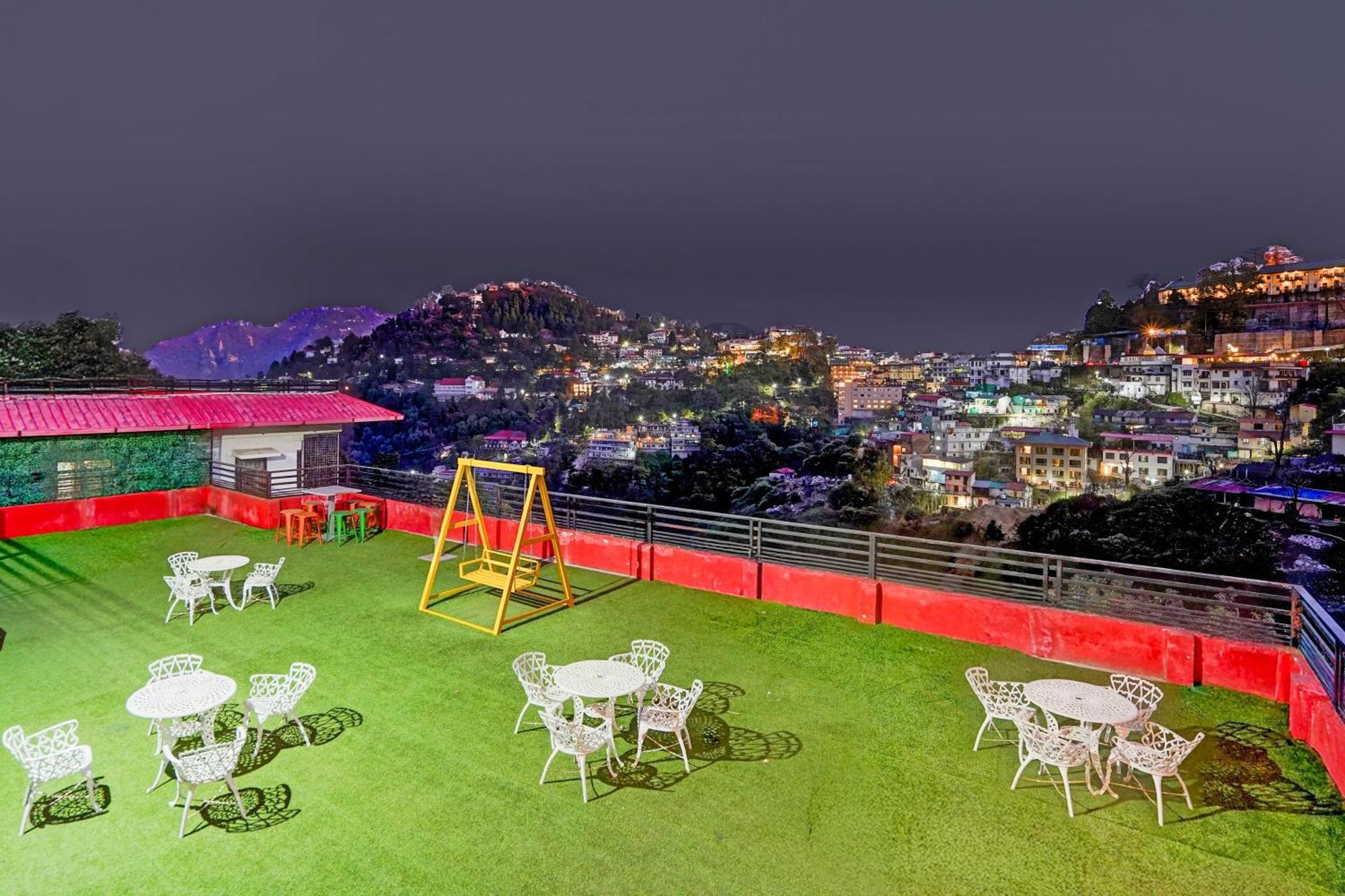Super Townhouse Mall Road Near Library Chowk Mussoorie Bagian luar foto