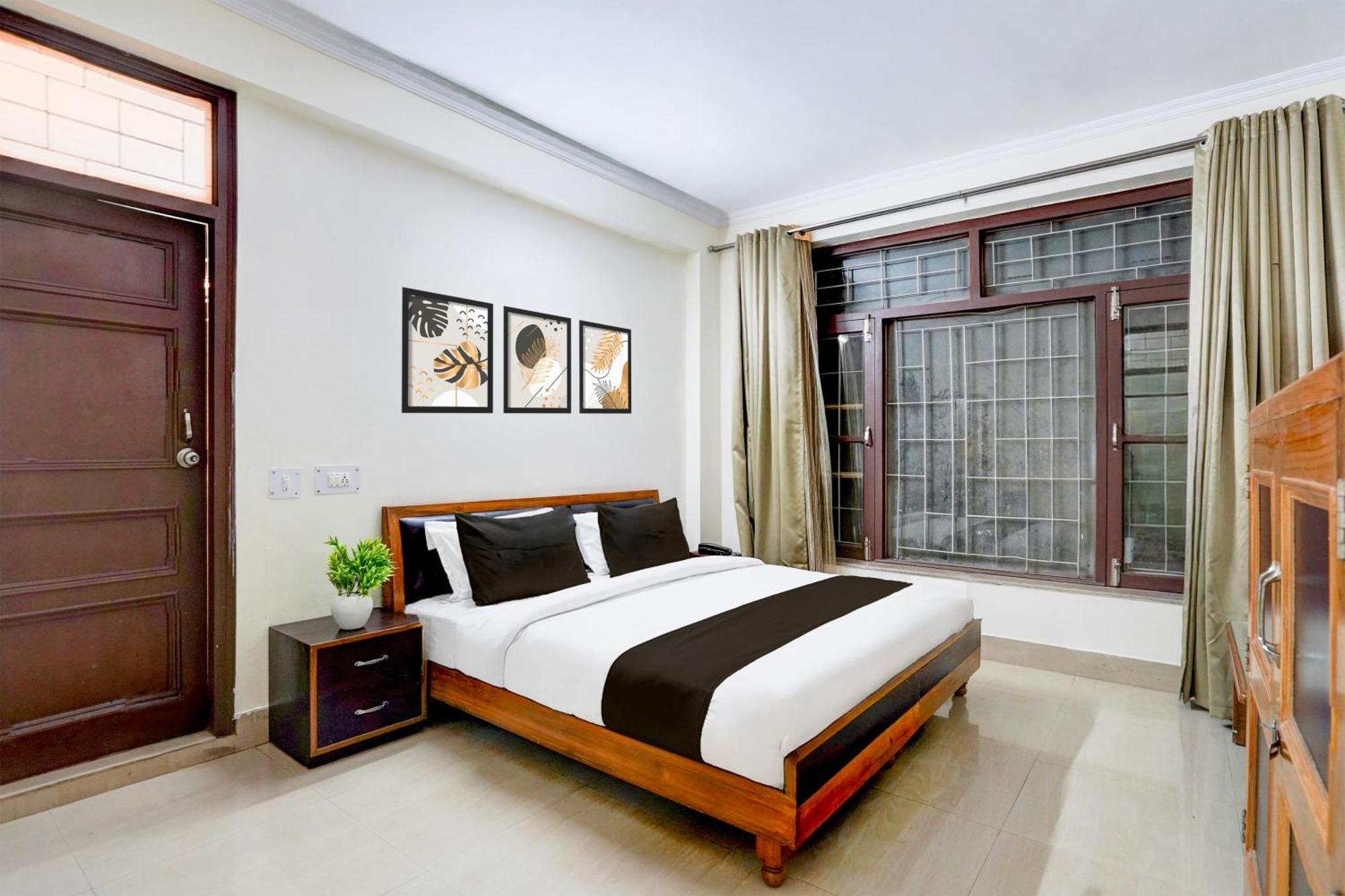 Super Townhouse Mall Road Near Library Chowk Mussoorie Bagian luar foto
